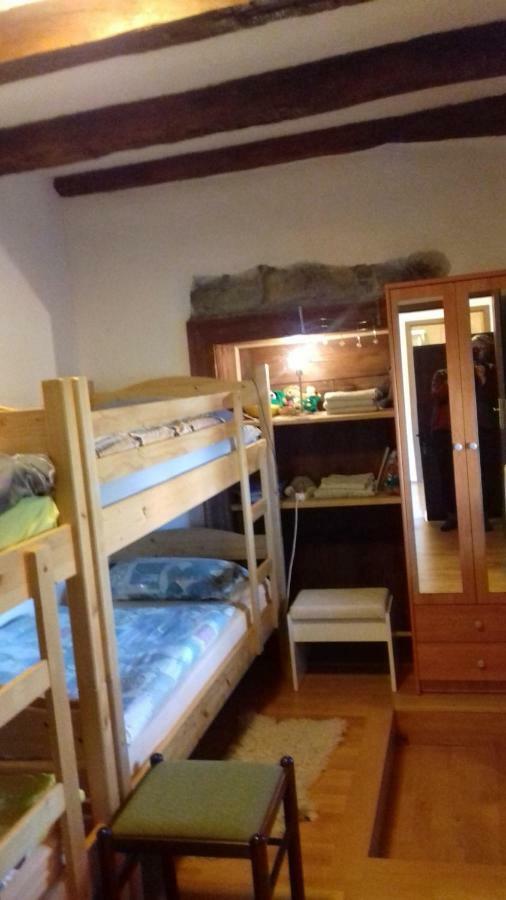 Apartmaji Pri Zivcovih Dutovlje Buitenkant foto